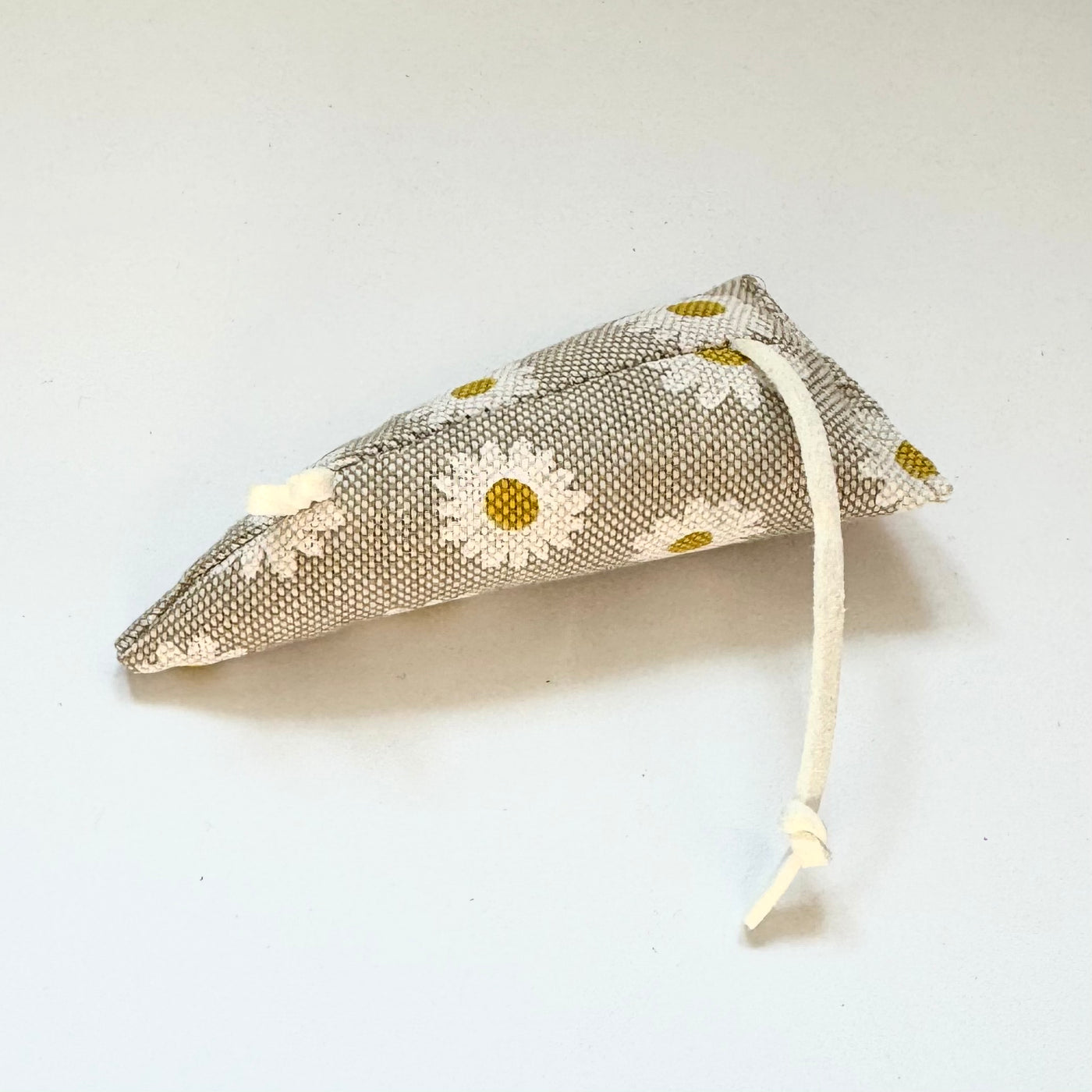 Bloomy Pounce Natural Catnip Mouse